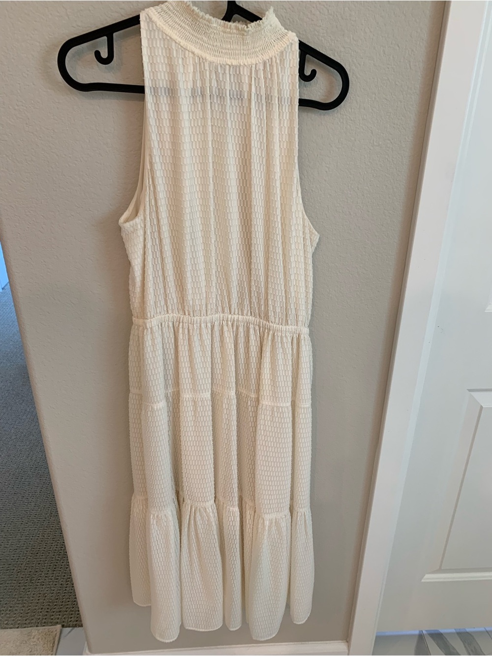 Michael Kors White Textured Mock Neck Tiered Midi Dress Sleeveless Size Small